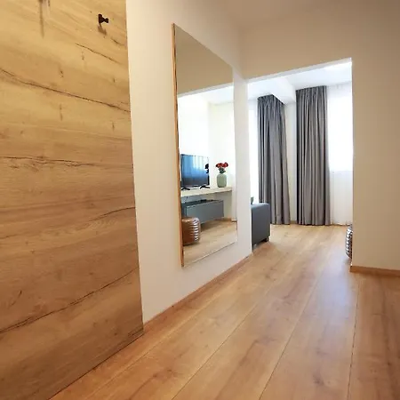 Pri Aquaparku * سينيتش